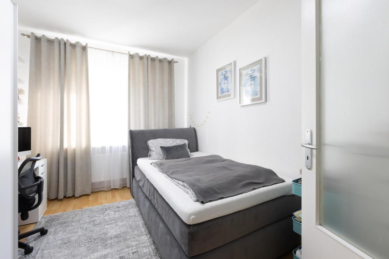 ZV2001 Private Apartments&Rooms near Exhibition Ground  Hannover Exterior foto