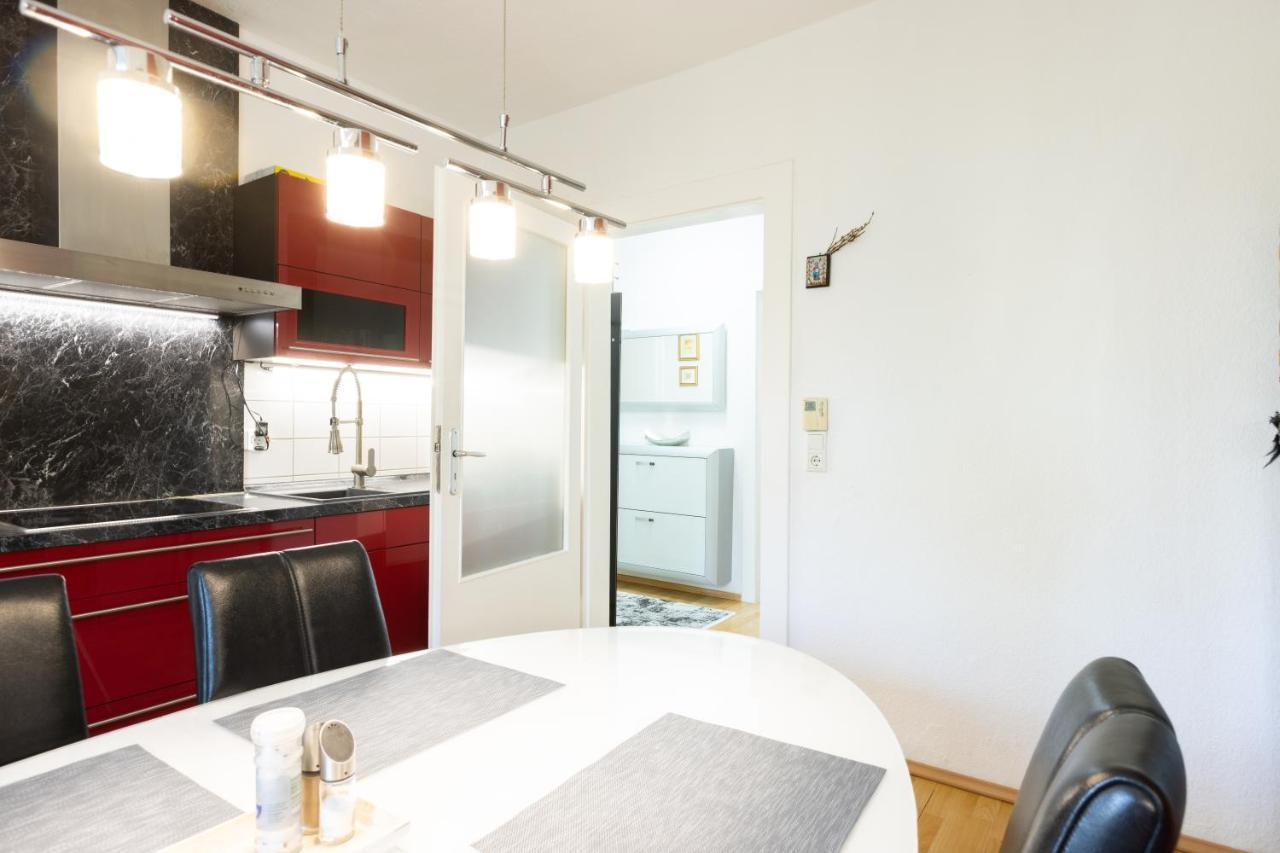 ZV2001 Private Apartments&Rooms near Exhibition Ground  Hannover Exterior foto