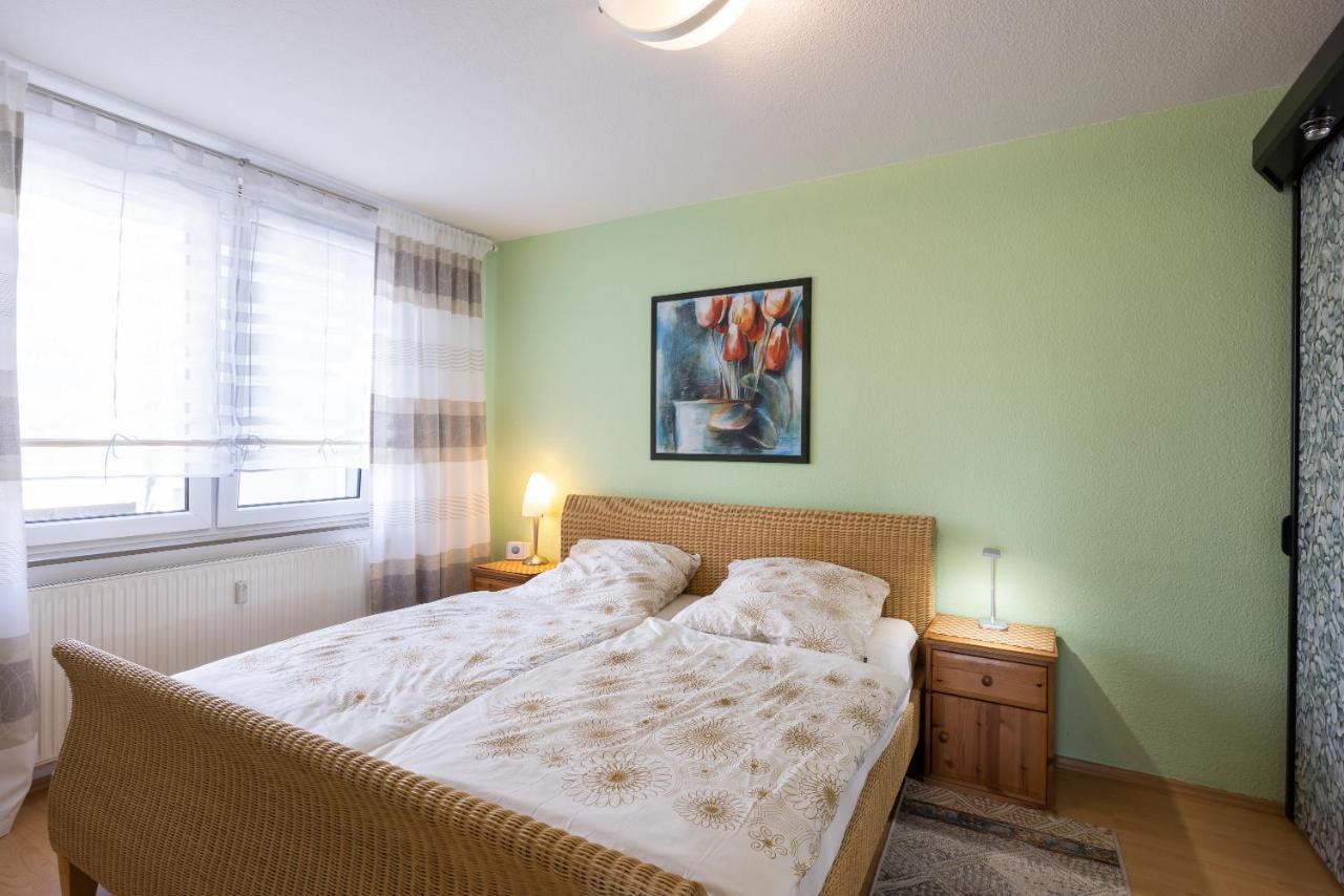 ZV2001 Private Apartments&Rooms near Exhibition Ground  Hannover Exterior foto