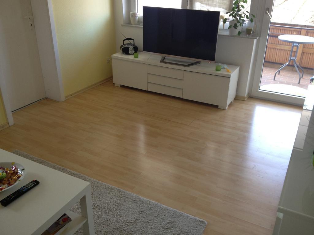 ZV2001 Private Apartments&Rooms near Exhibition Ground  Hannover Zimmer foto