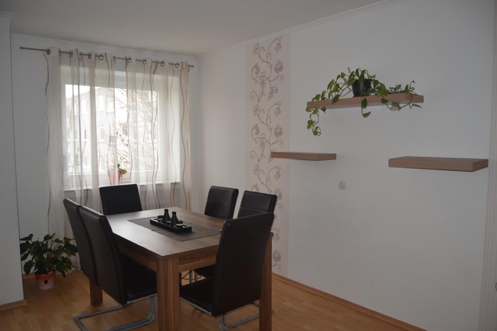 ZV2001 Private Apartments&Rooms near Exhibition Ground  Hannover Exterior foto